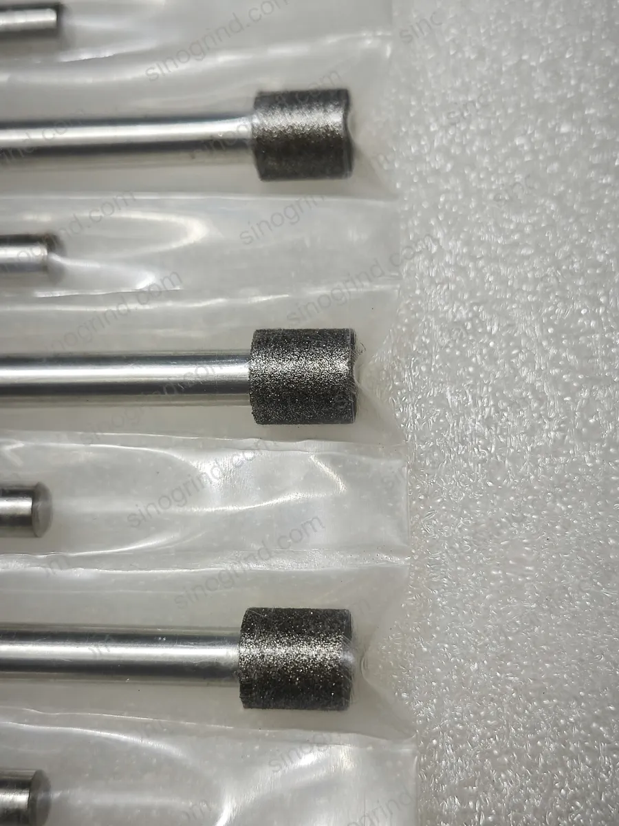 Hastes de Desgaste SinoGrind com Diamante Eletroplacado – Ferramentas de diamante de camada única, para remoção agressiva de materiais.